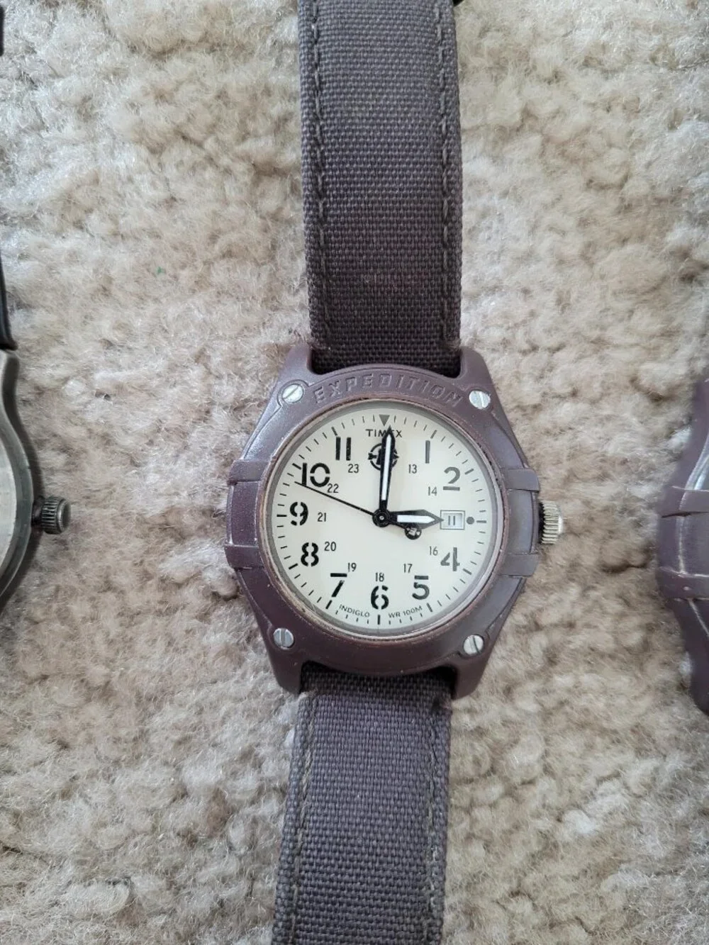 Four men's Timex watches with Indiglo in good condition